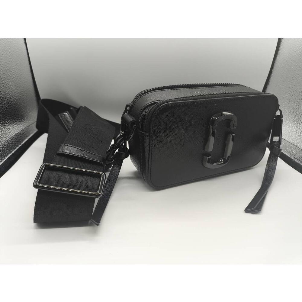MARC JACOBS Snapshot Shoulder Bag - F268